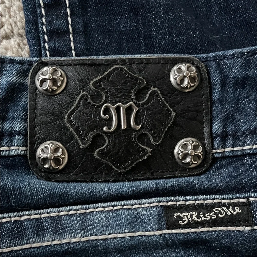 Miss Me jeans Size 31 Boot Cut - Picture 2 of 13